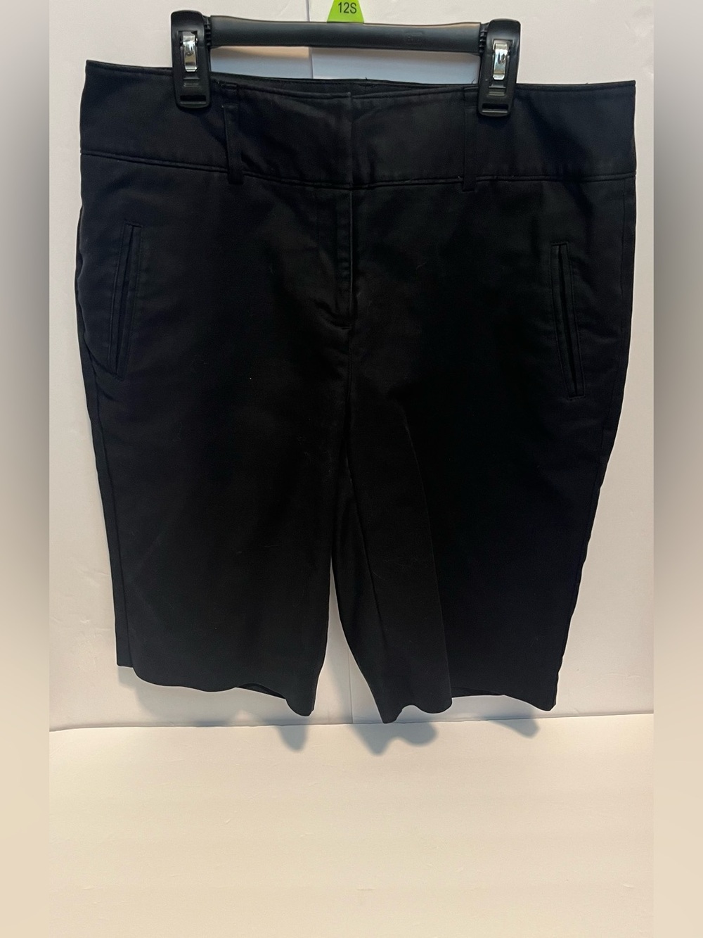 Women’s DANA BUCHMAN Signature 11” Black High -Rise Bermuda Dress Shorts Size 10